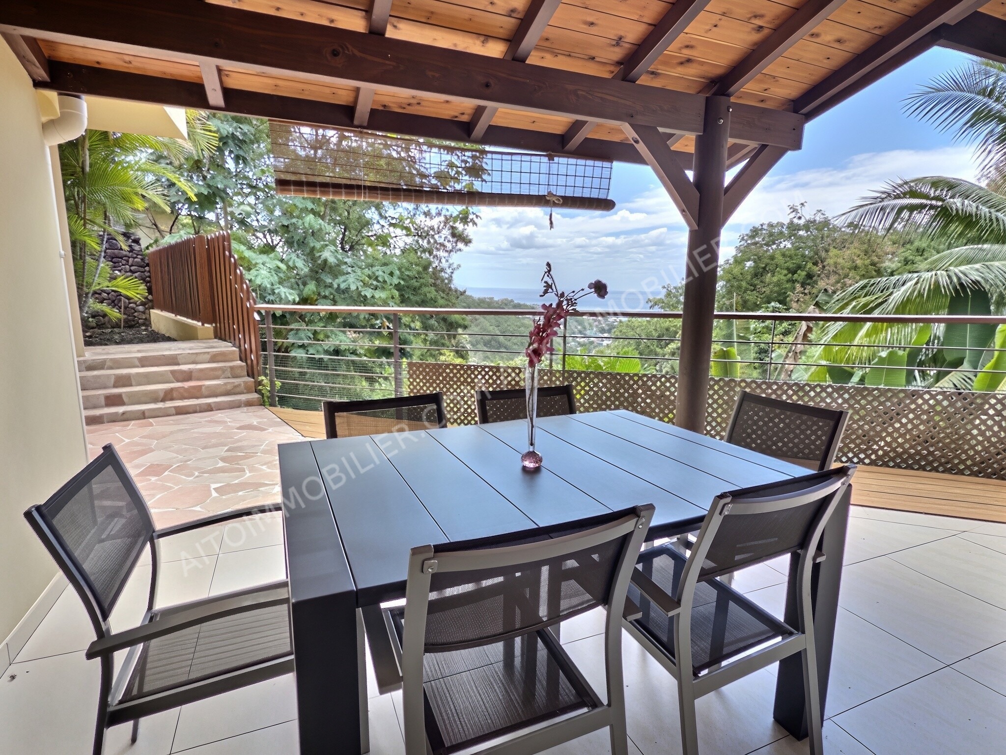 A LOUER BELLE MAISON PAPEETE TAHITI PIC ROUGE - 5 pièce(s) - 254 m2 12