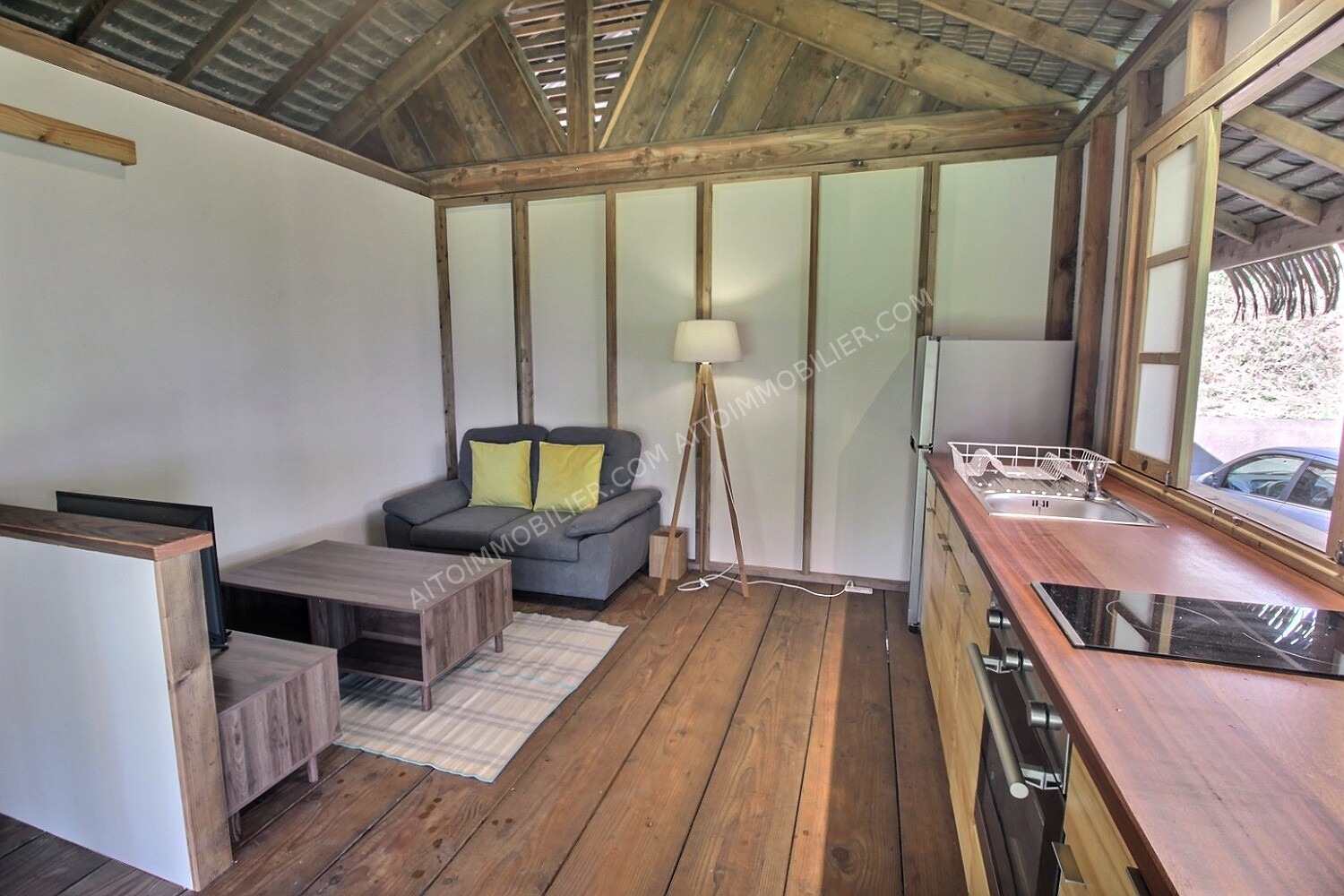 A LOUER PETITE MAISON DE TYPE F2 - PUNAAUIA 8