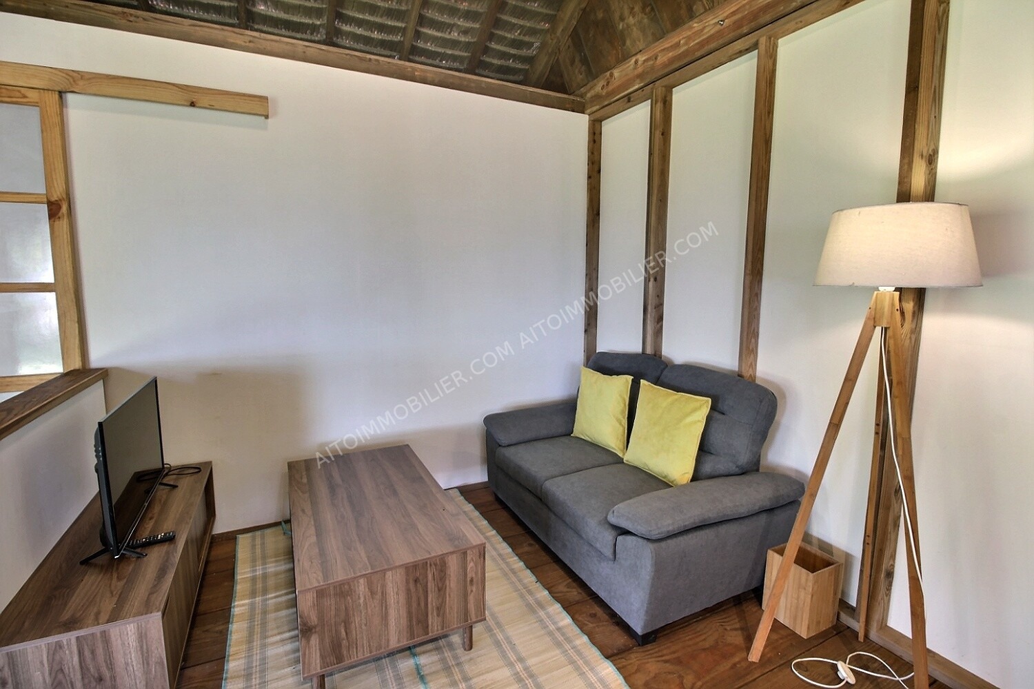 A LOUER PETITE MAISON DE TYPE F2 - PUNAAUIA 3