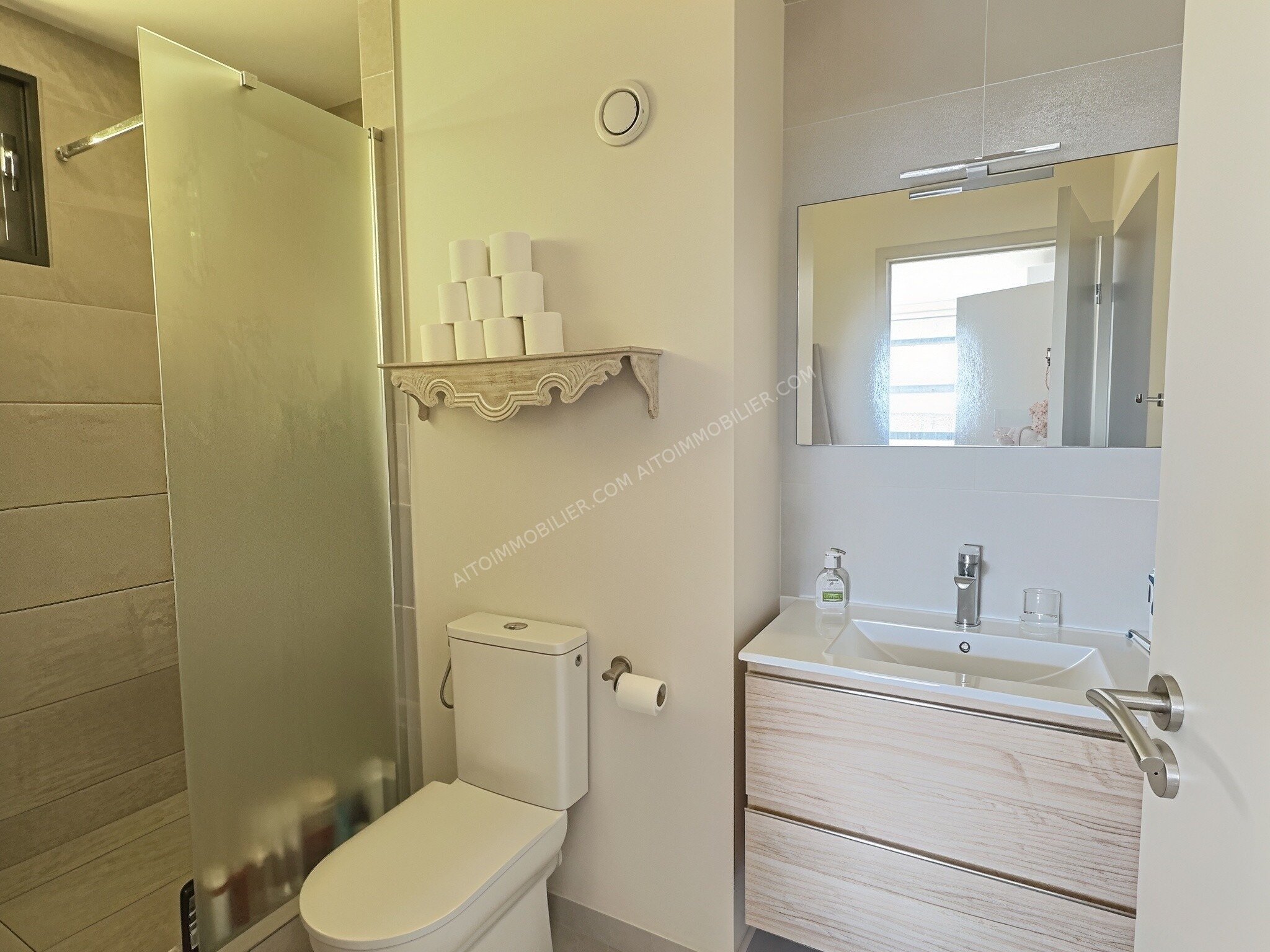 A LOUER APPARTEMENT F2 PAPEETE 5