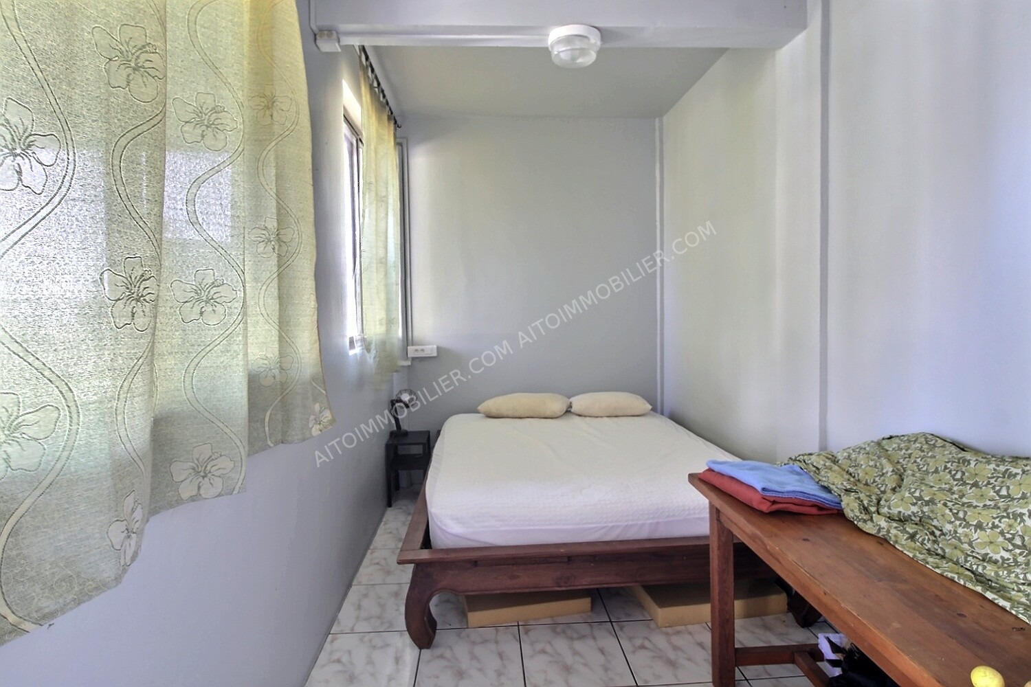 A LOUER BAS DE MAISON F3 SUR ARUE 5