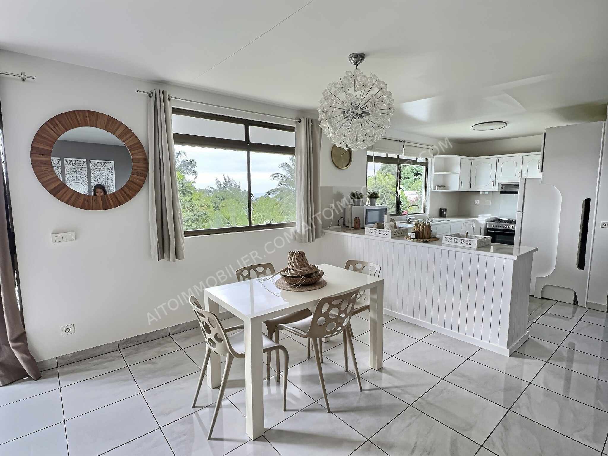 A LOUER APPARTEMENT F3 PAMATAI 2