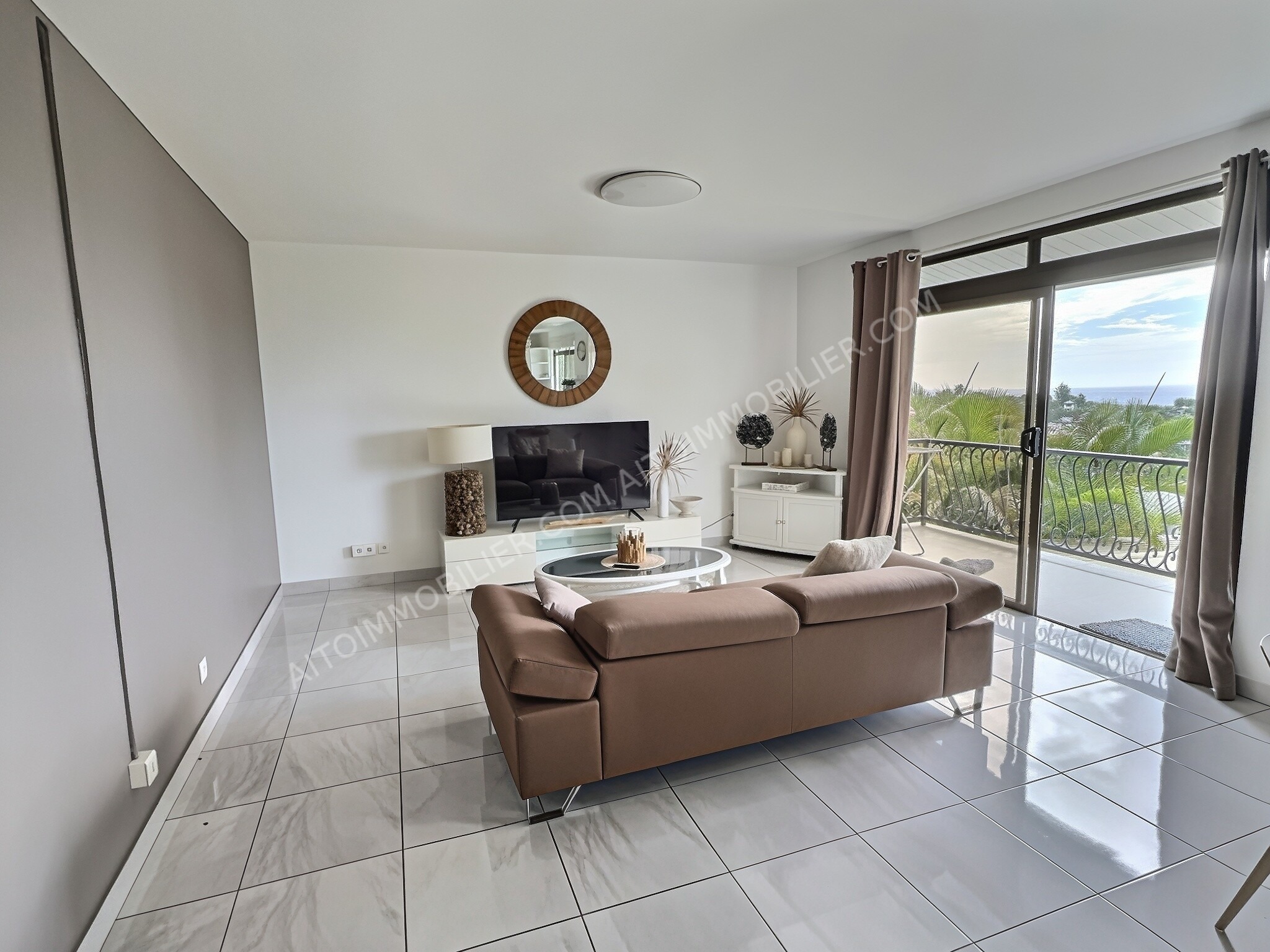 A LOUER APPARTEMENT F3 PAMATAI 1