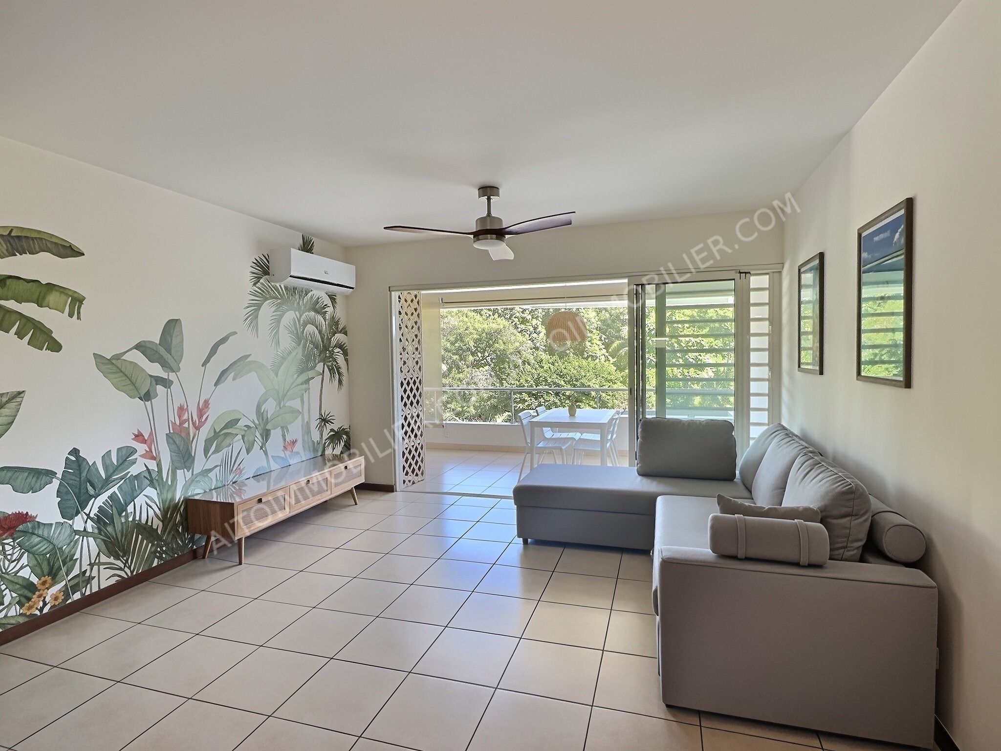 A LOUER APPARTEMENT F2 PAMATAI 5