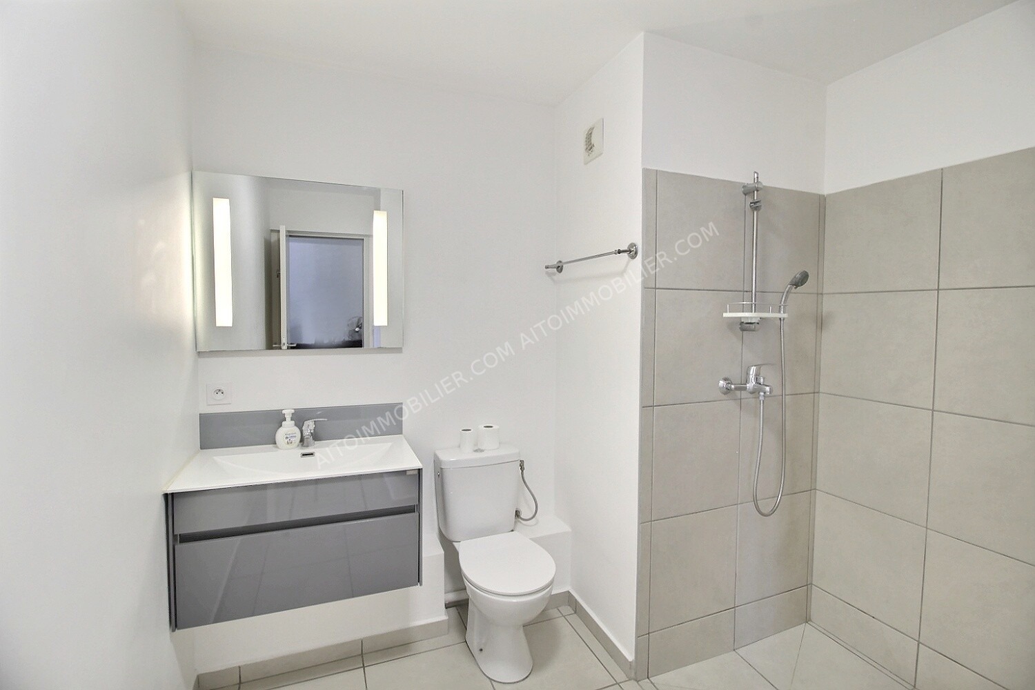 A LOUER APPARTEMENT F2 PAPEETE 5