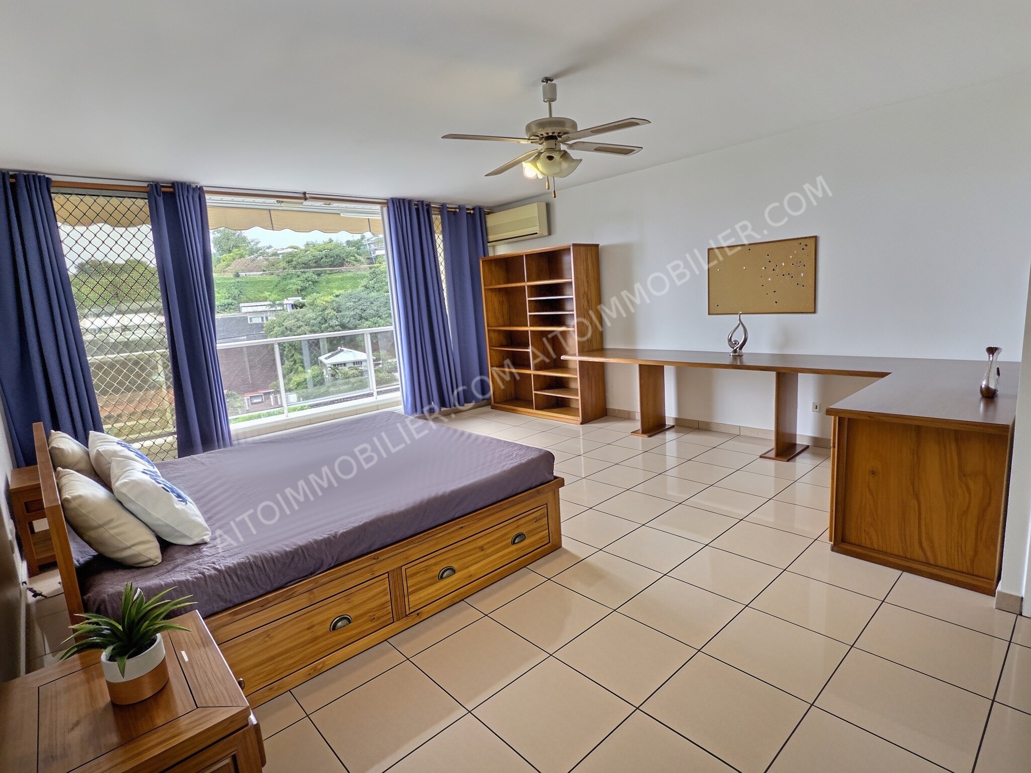 À vendre en exclusivité résidence Niuhiti Grand appartement F4 en triplex 5