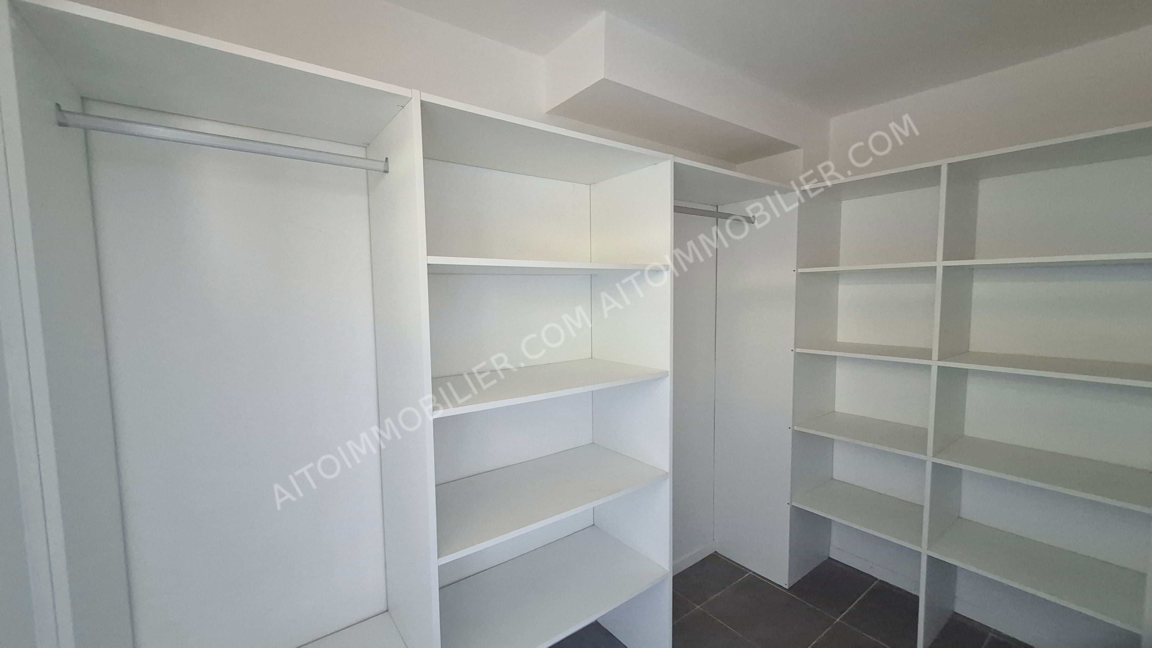A LOUER MAISON F4 FAAA 5