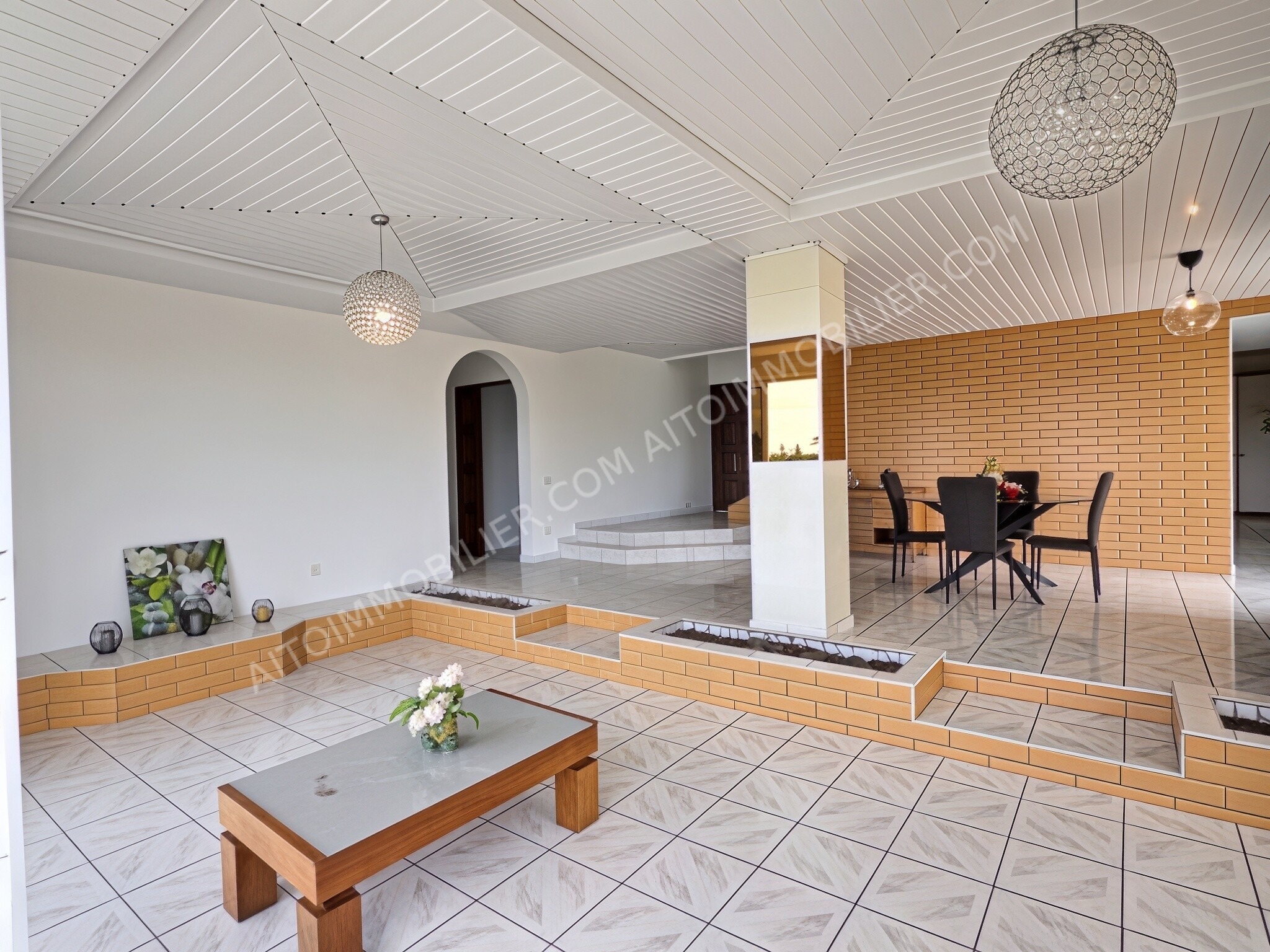 À vendre Erima hors lotissement maison de type F5 + bureau de 300 m2 habitable et avec piscine 13