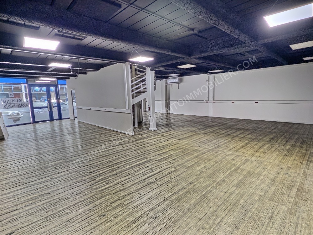 A LOUER LOCAL COMMERCIAL PAPEETE