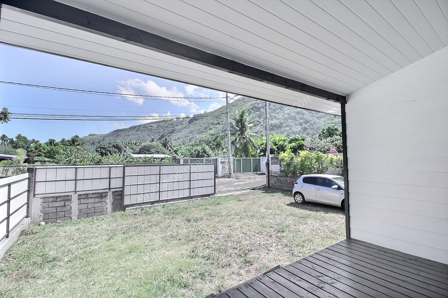 A LOUER MAISON DE TYPE F3 - PAEA 8