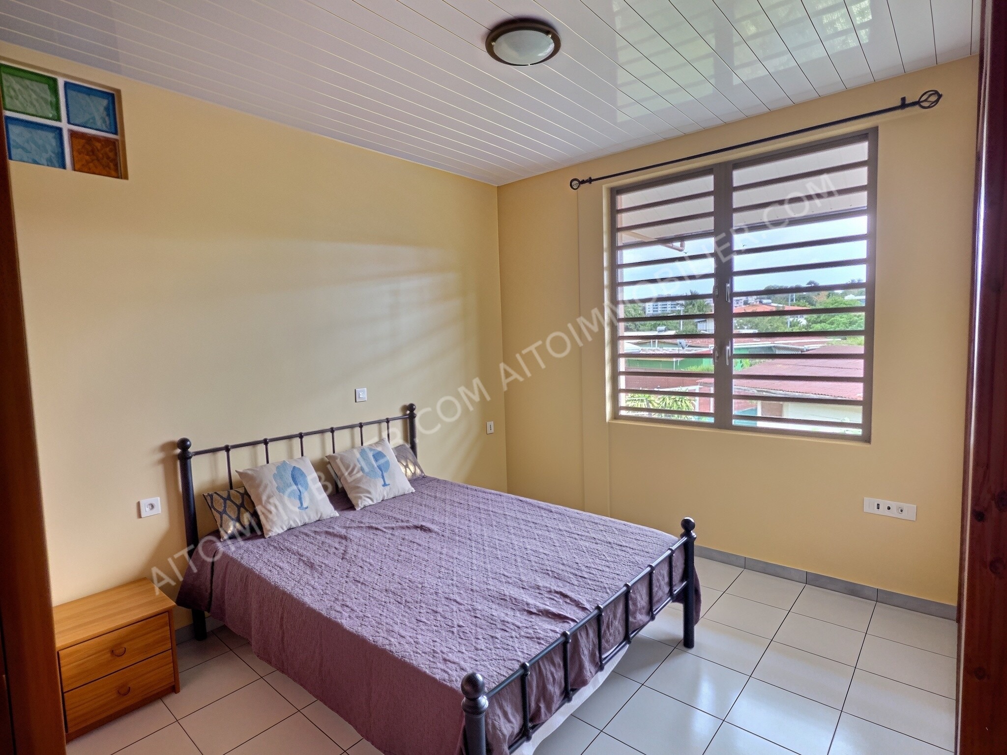 A LOUER MAISON F4 PIRAE 3