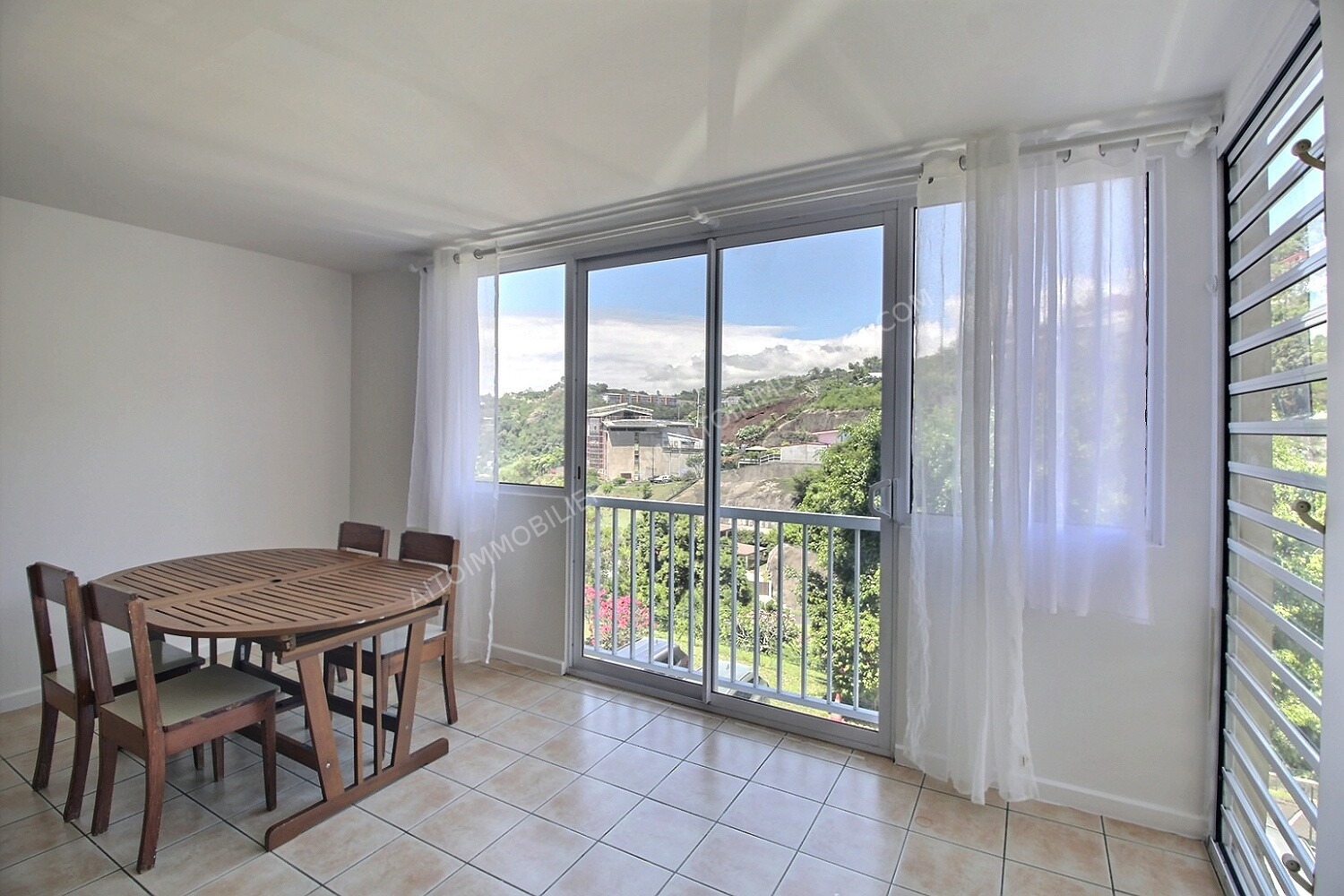 A LOUER APPARTEMENT F3 PAPEETE ORAVA 1