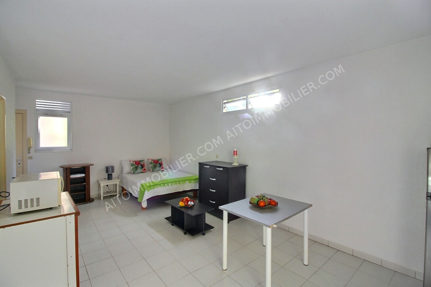 LOUE STUDIO PUNAAUIA 4