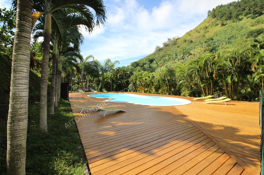 VENTE  SUR MOOREA