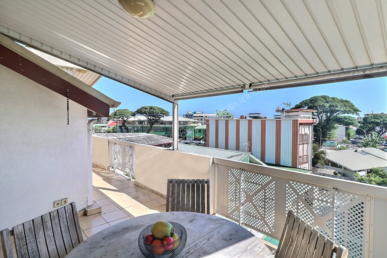 A LOUER APPARTEMENT F4 PAPEETE 9