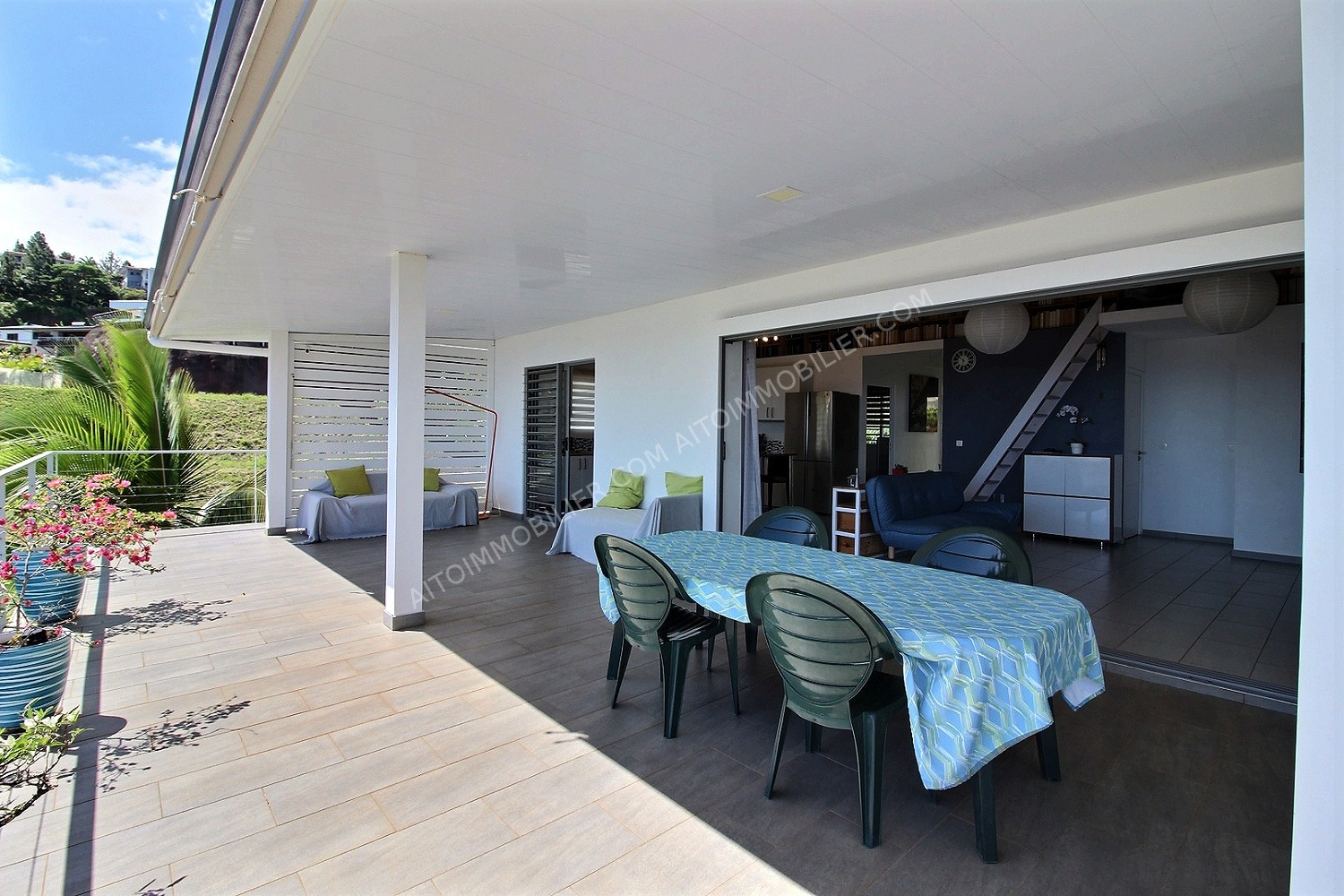 MAISON SUR PAMATAI HILLS 3