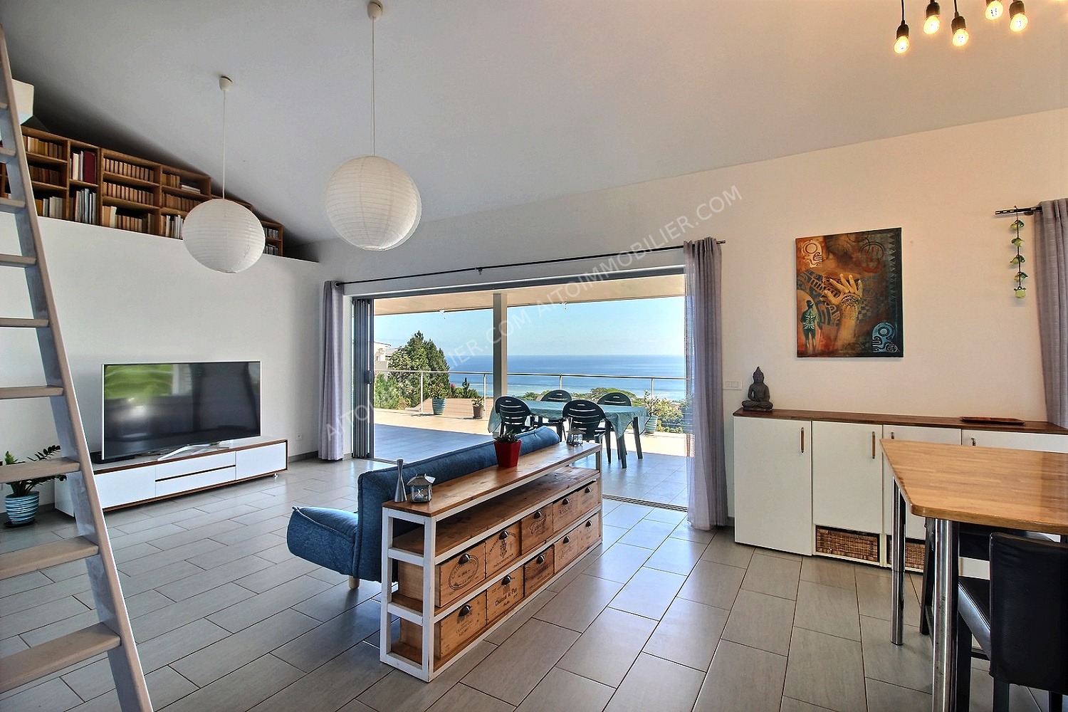 MAISON SUR PAMATAI HILLS 7