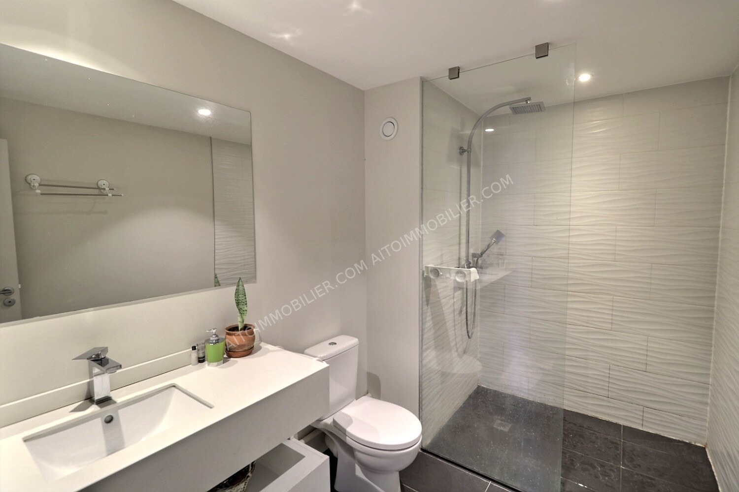APPARTEMENT A VENDRE SUR PAPEETE F3 4