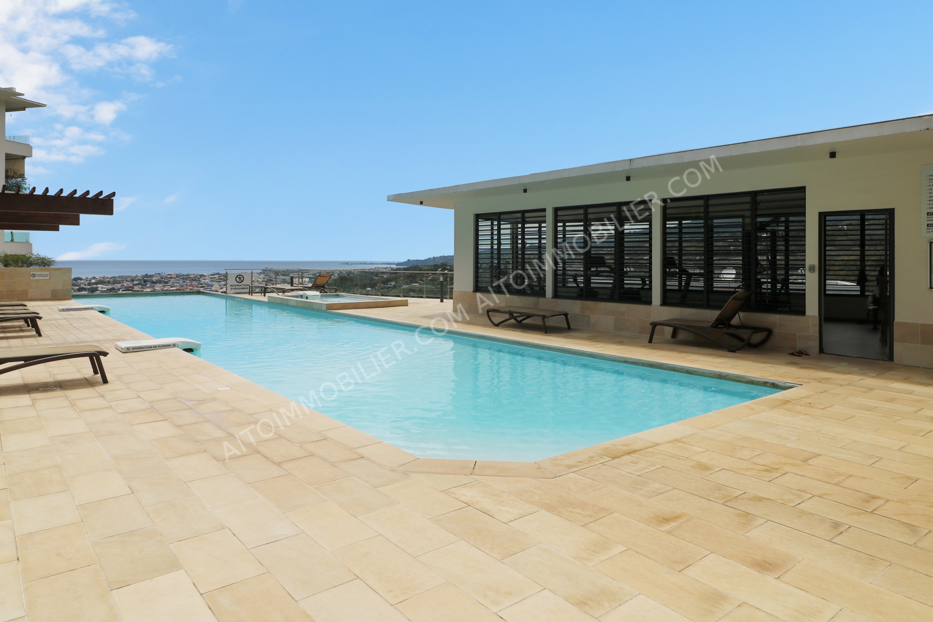 APPARTEMENT A VENDRE SUR PAPEETE F3 8