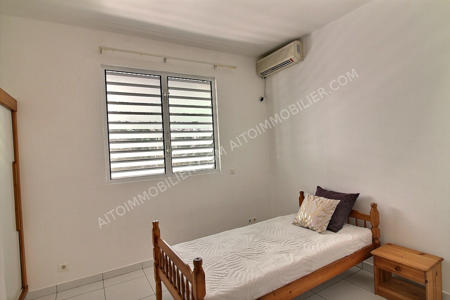 A LOUER APPARTEMENT F3 PIRAE 5