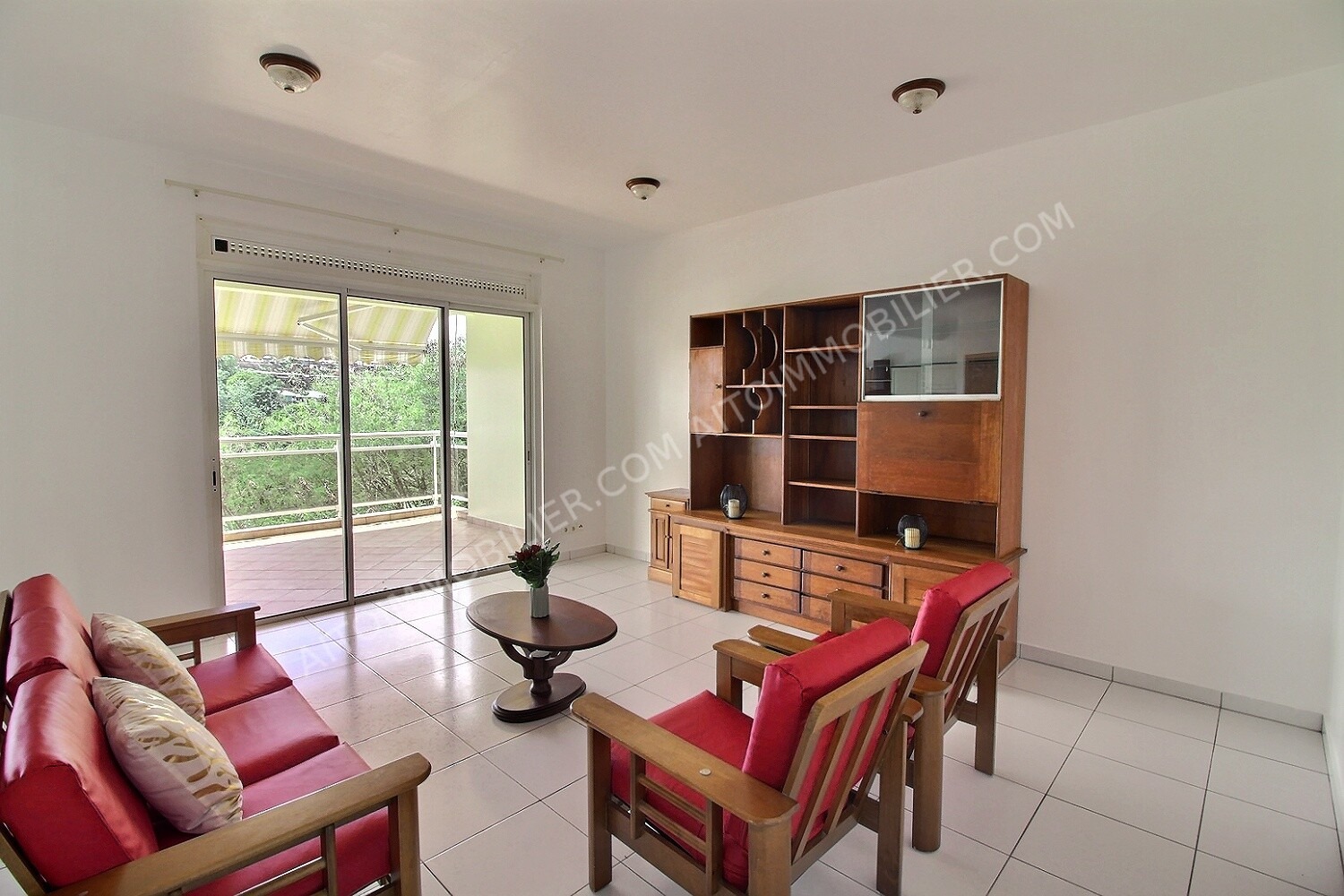 A LOUER APPARTEMENT F3 PIRAE 6
