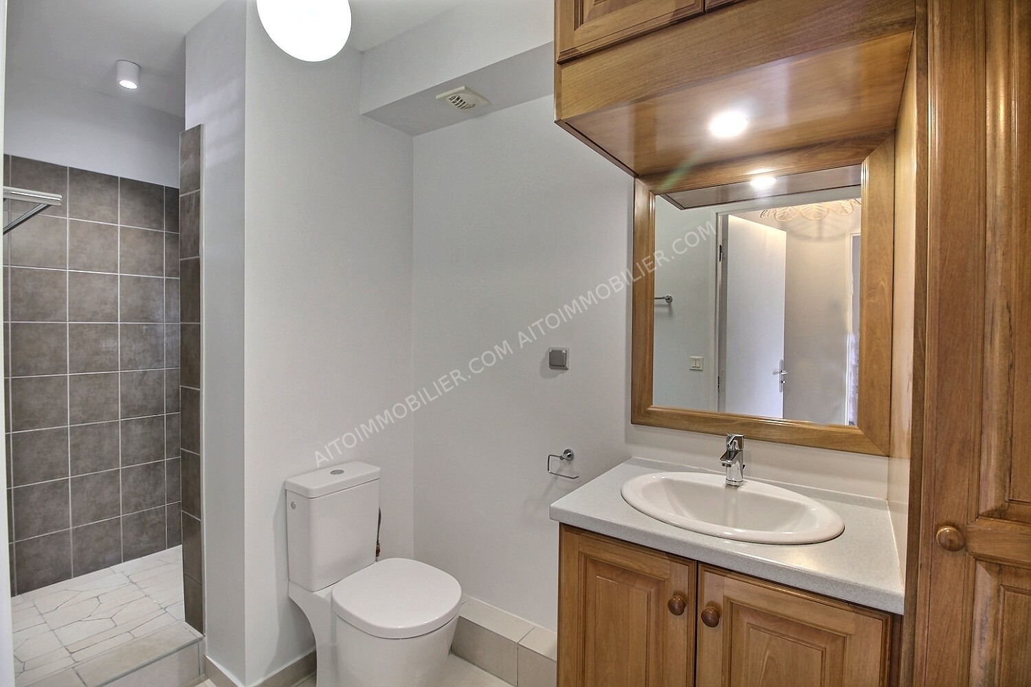 Location Appartement F3 - PAPEETE 6