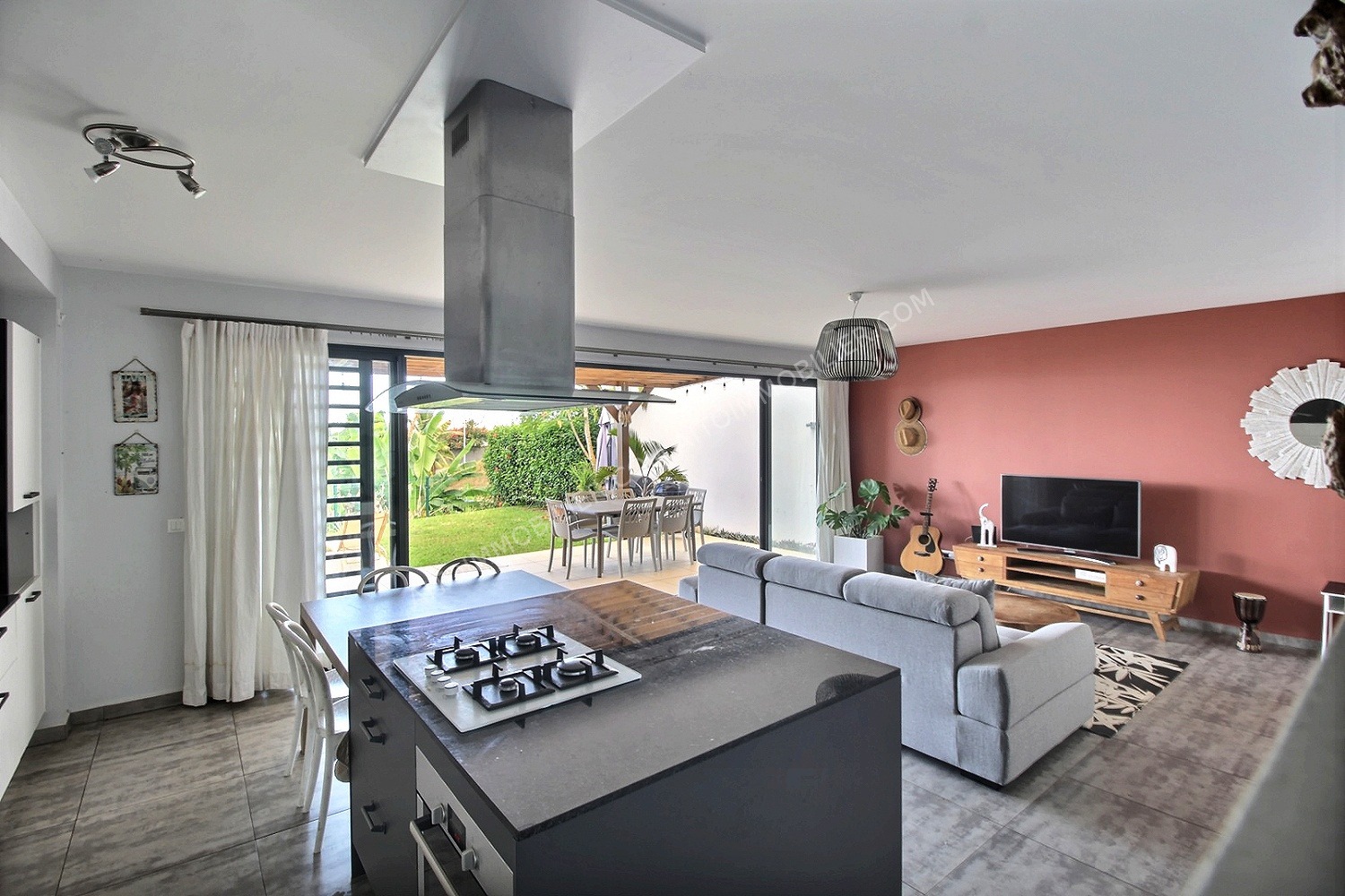 A LOUER MAISON F4 FAAA 4