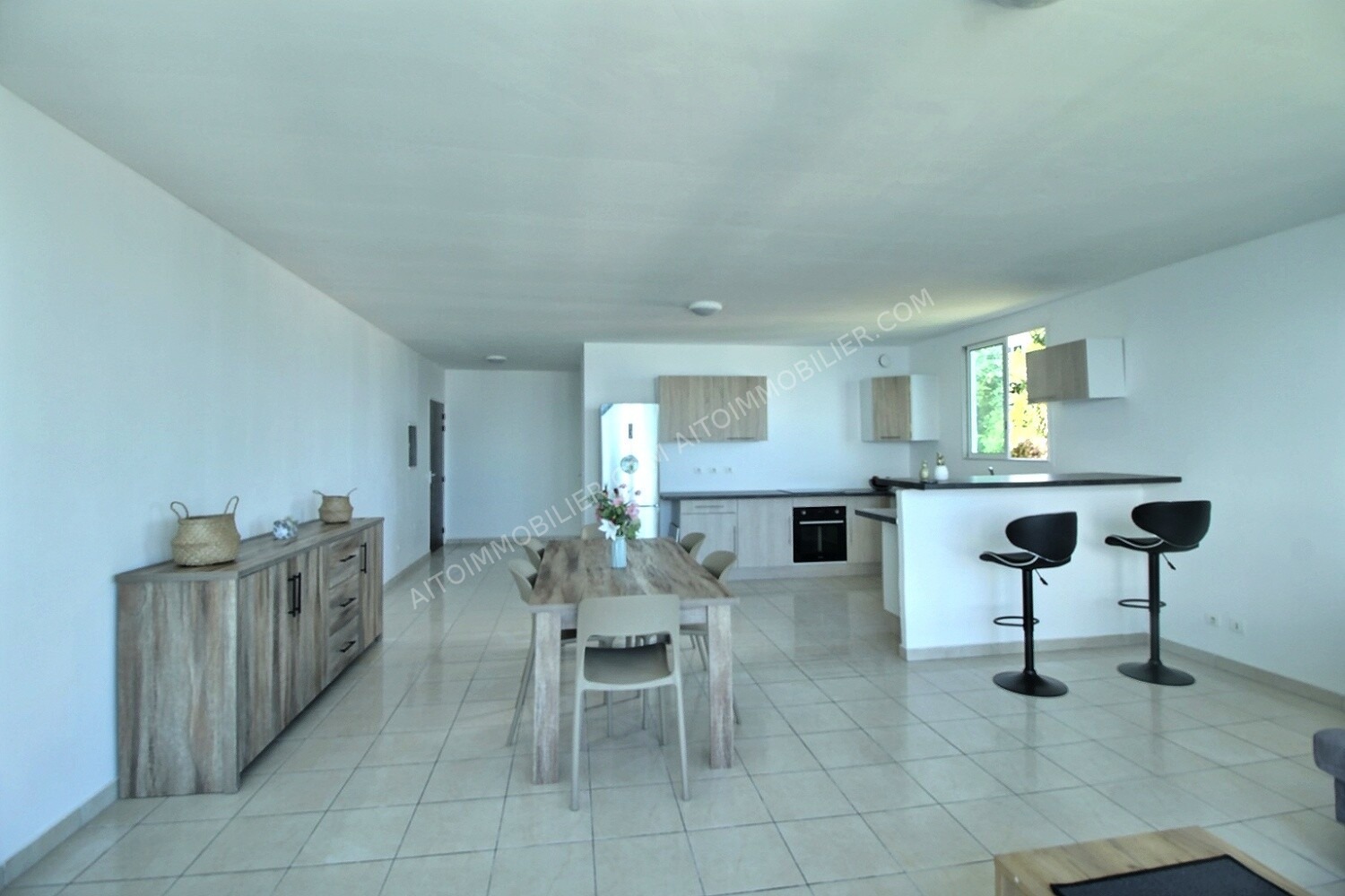 PUNAAUIA - GRAND APPARTEMENT F3 A LOUER 1