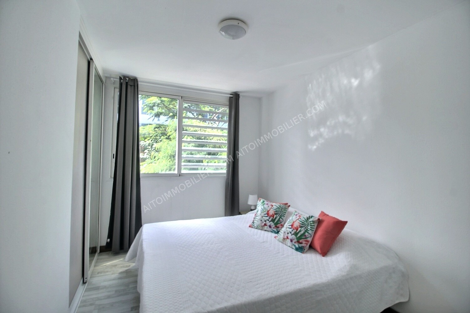 PUNAAUIA - GRAND APPARTEMENT F3 A LOUER 5