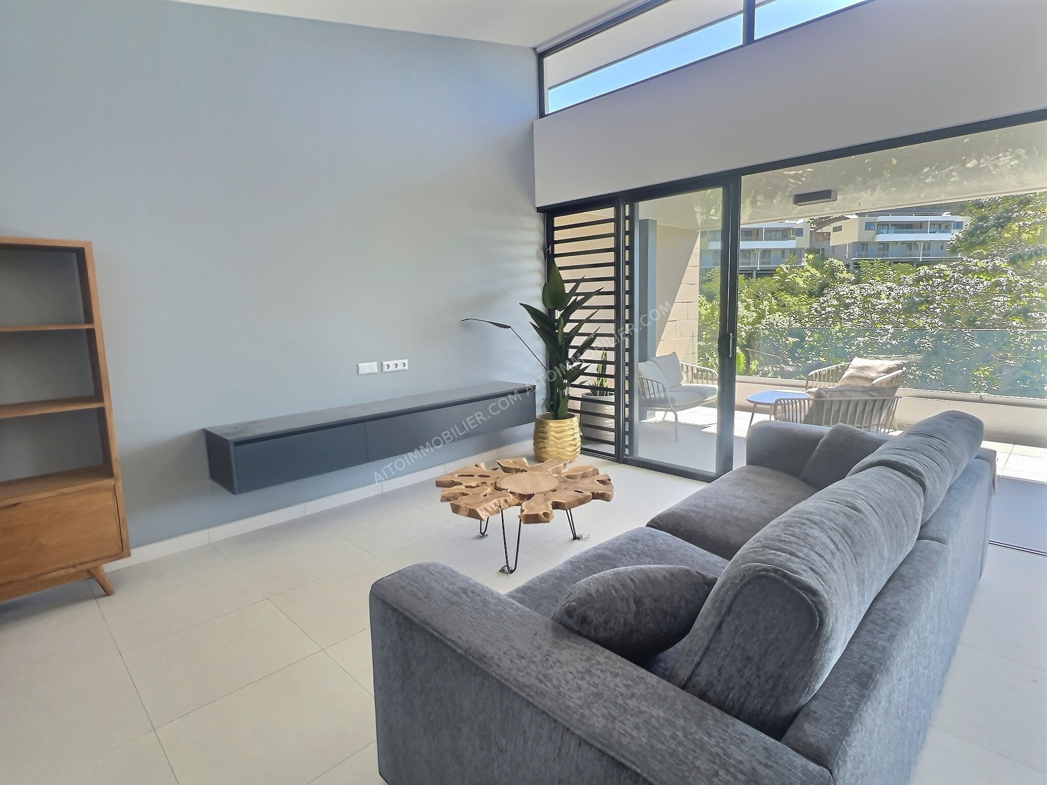 TOWNHOUSES 5