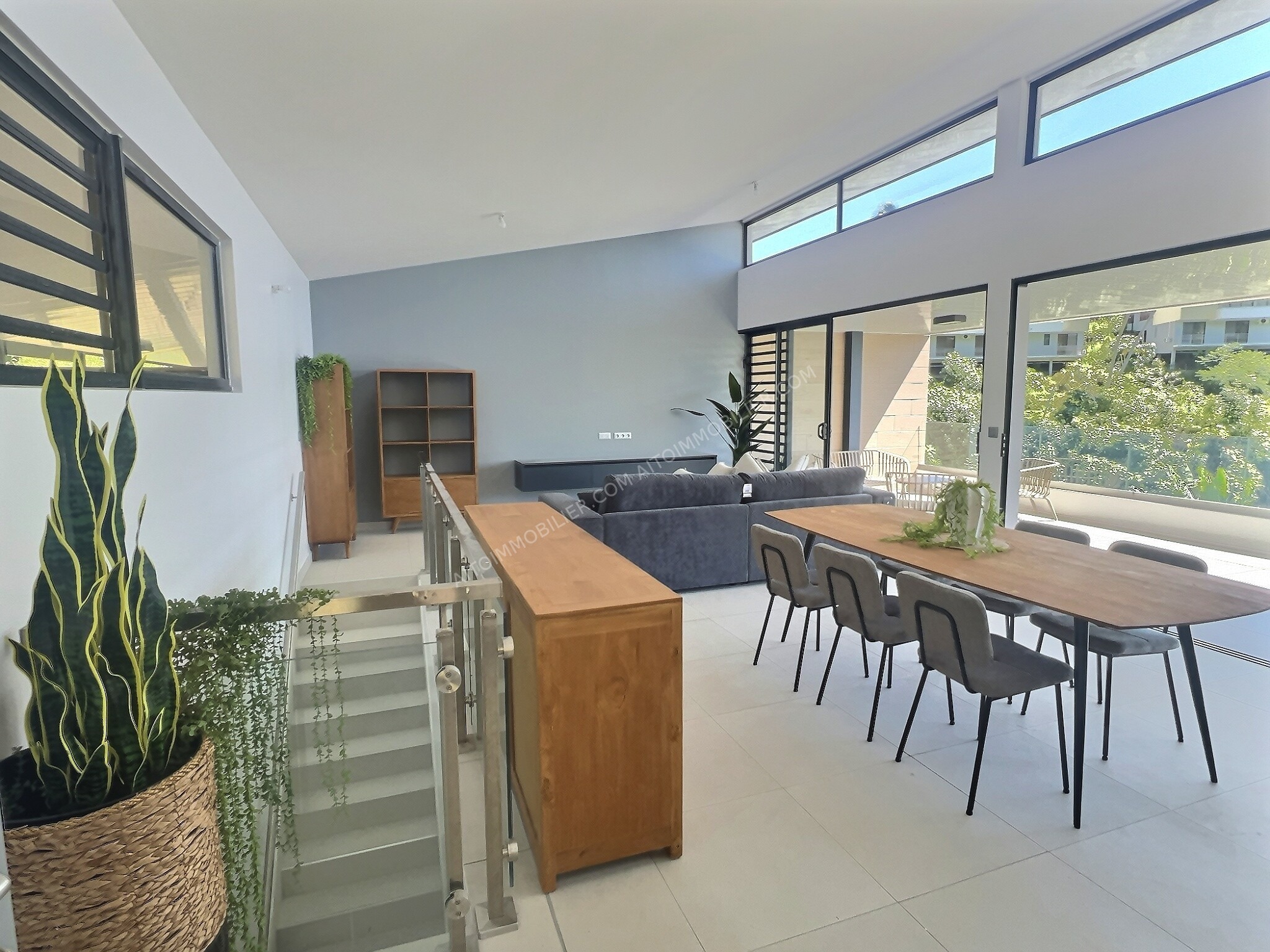 TOWNHOUSES 9