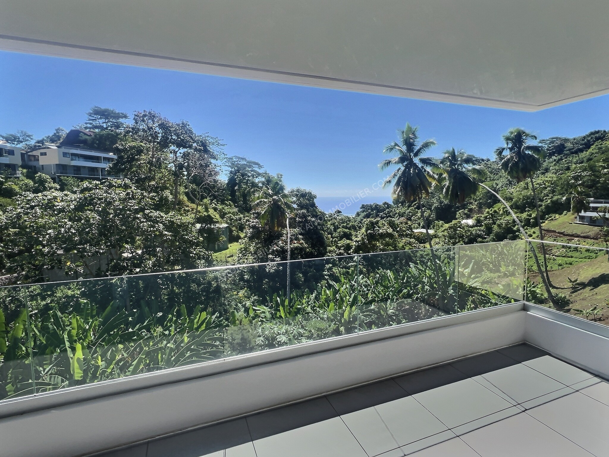 TOWNHOUSES 10
