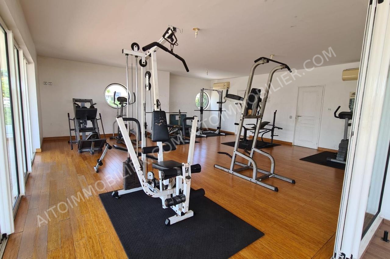 A LOUER APPARTEMENT F3 PAMATAI 9