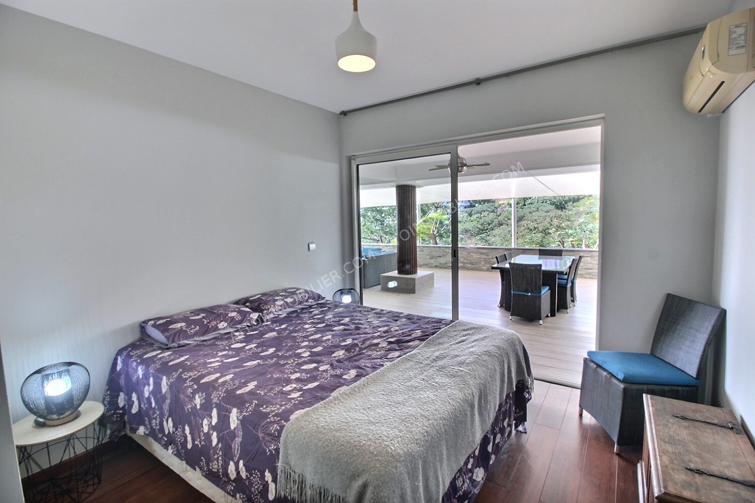 A LOUER APPARTEMENT F3 PAMATAI 5