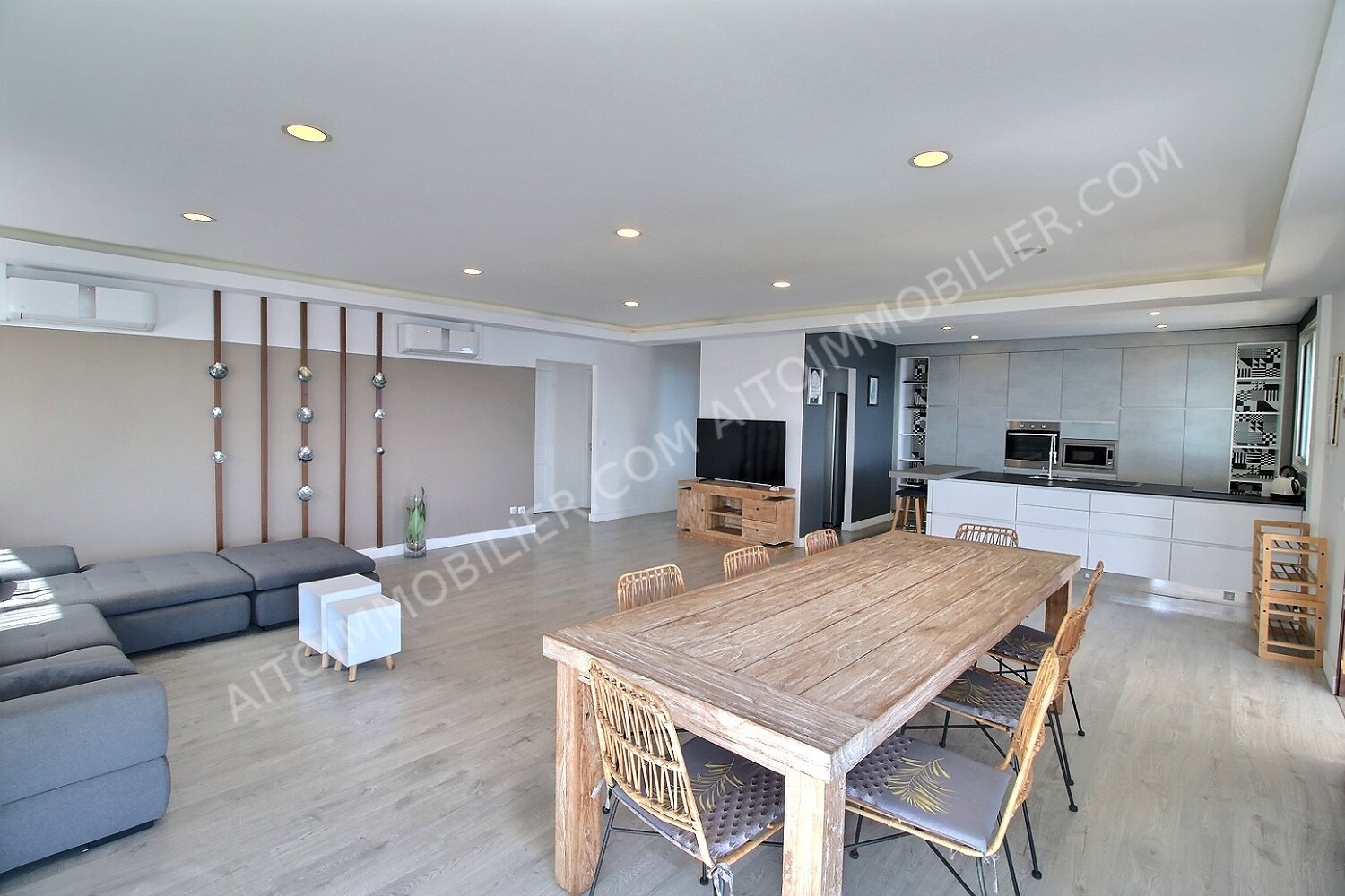 TAHITI - FAA'A - PENTHOUSE 1