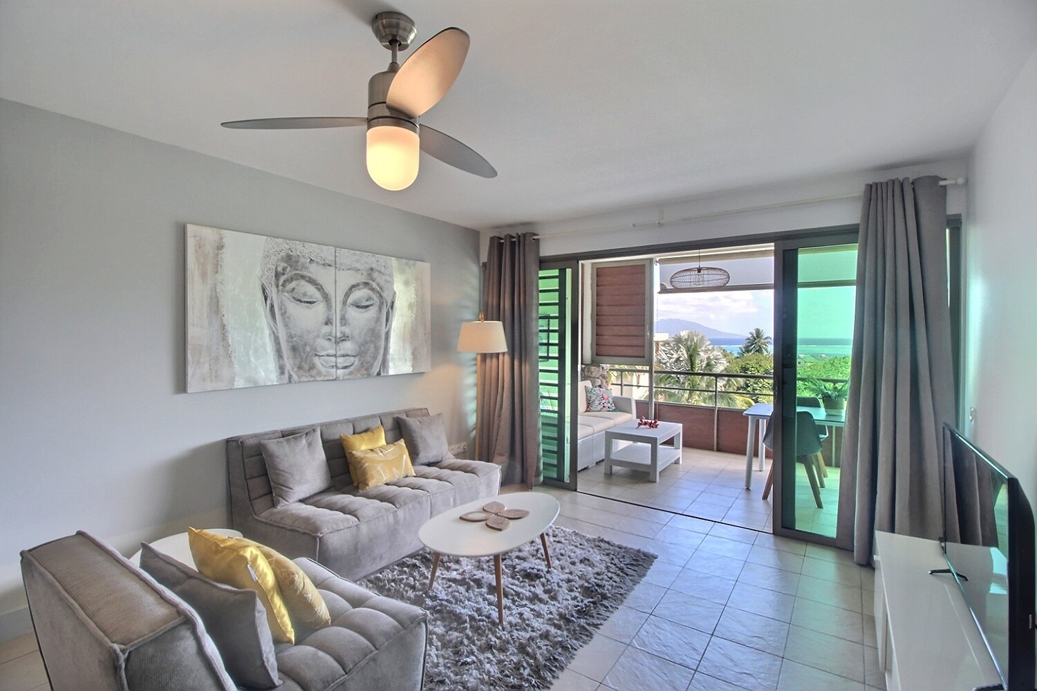 A LOUER APPARTEMENT F2 PUNAAUIA 1