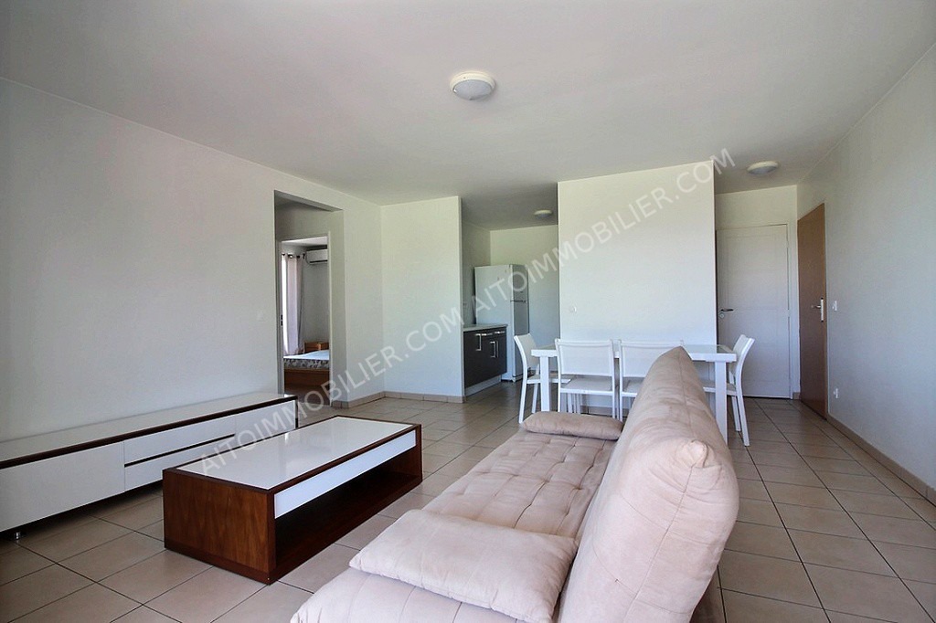 PAPEETE - APPARTEMENT F3 A LOUER RSD MANAVAI 2
