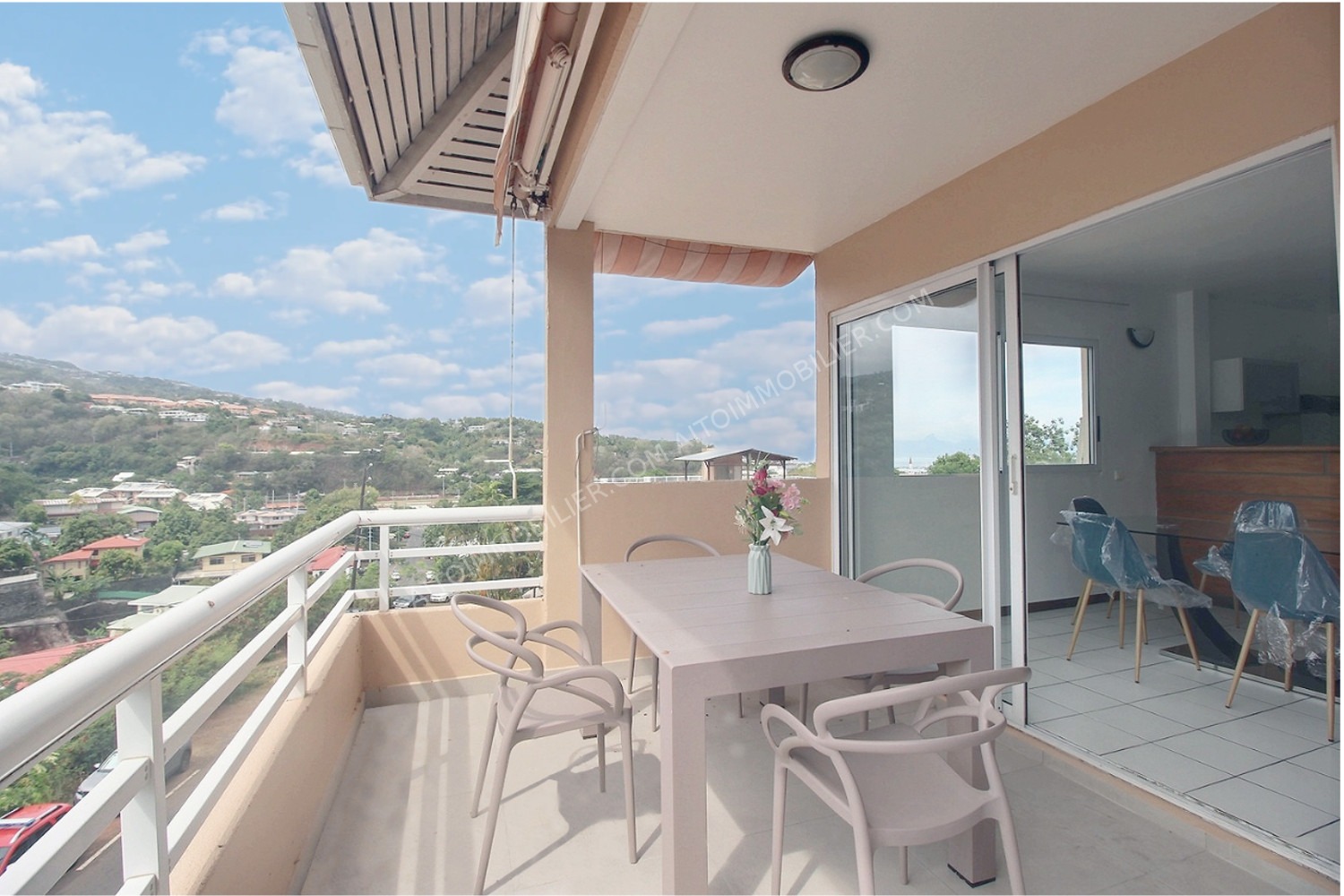 A LOUER APPARTEMENT F3 PAPEETE 1