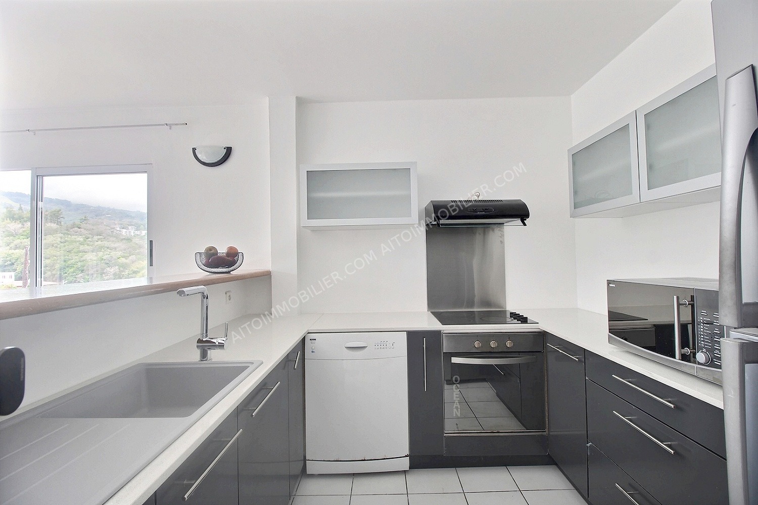 A LOUER APPARTEMENT F3 PAPEETE 4