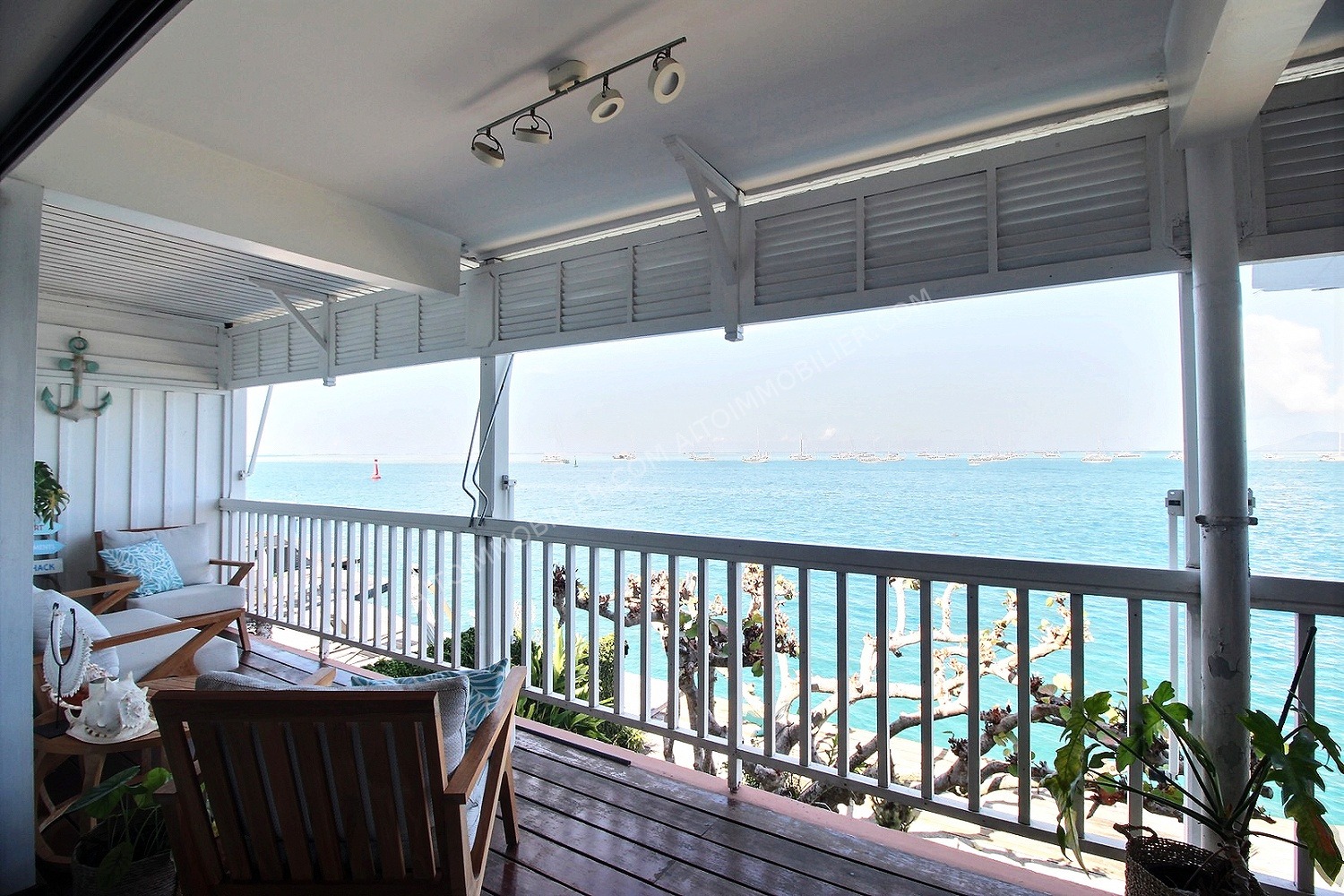 A Vendre  Appartement en duplex de type F4, sans vis à vis bord de mer 7