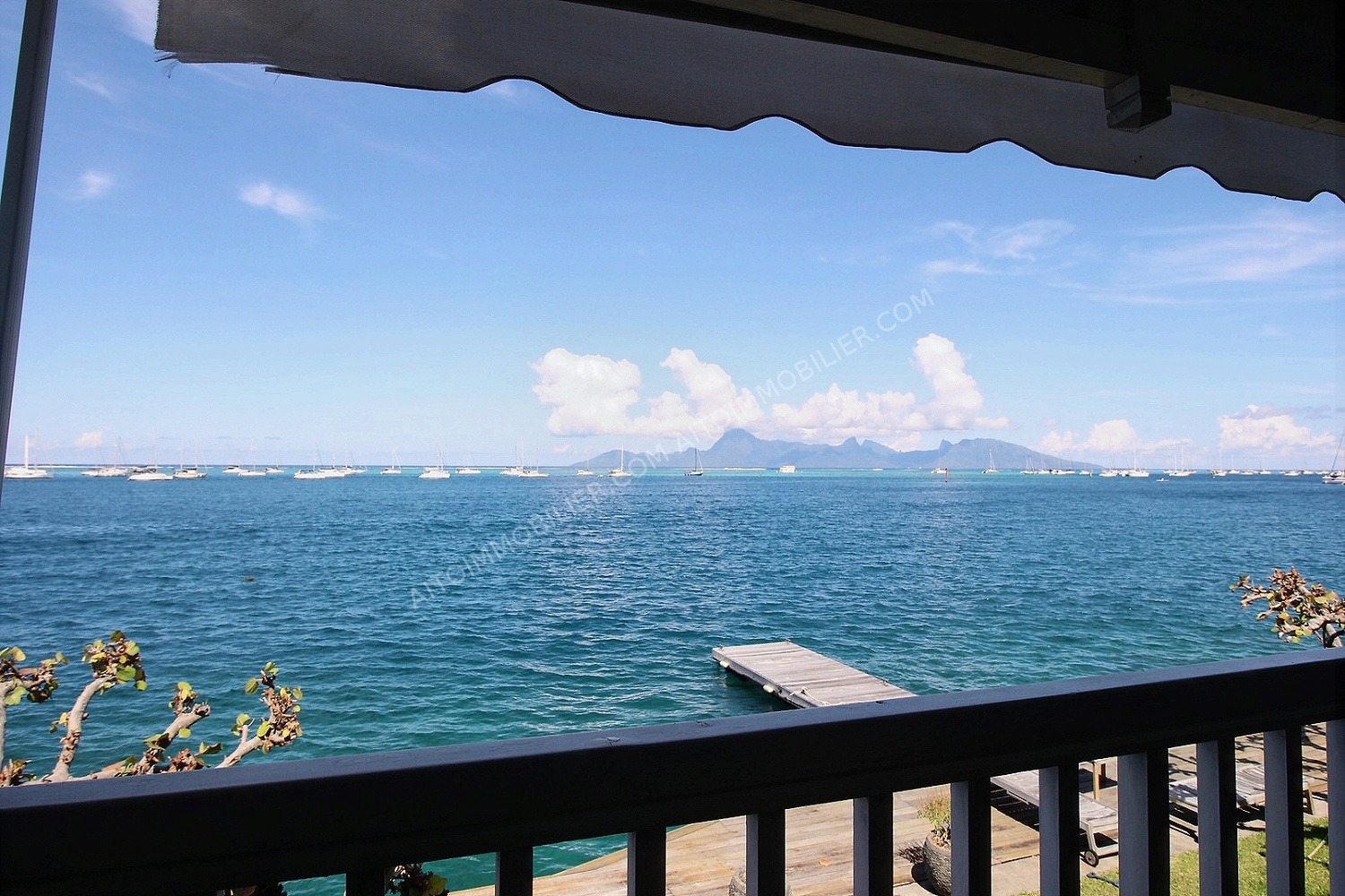 A Vendre  Appartement en duplex de type F4, sans vis à vis bord de mer 1