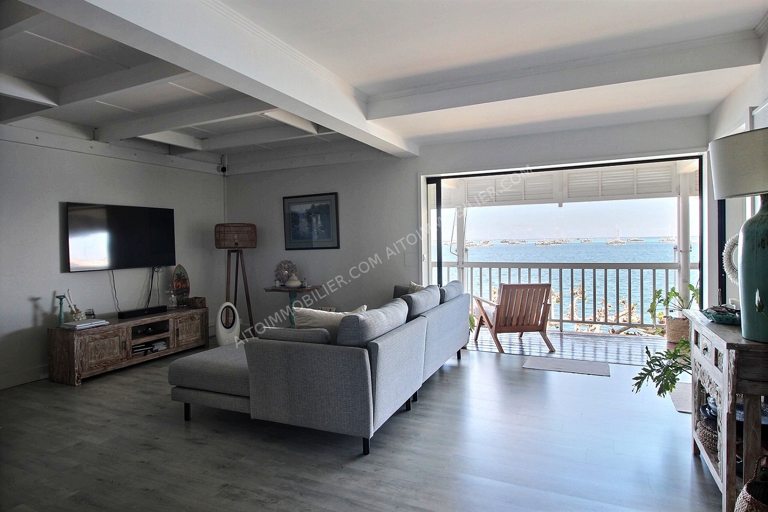 A Vendre  Appartement en duplex de type F4, sans vis à vis bord de mer 2