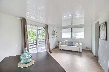 Loue magnifique F2 sur pilotis - MATAIEA