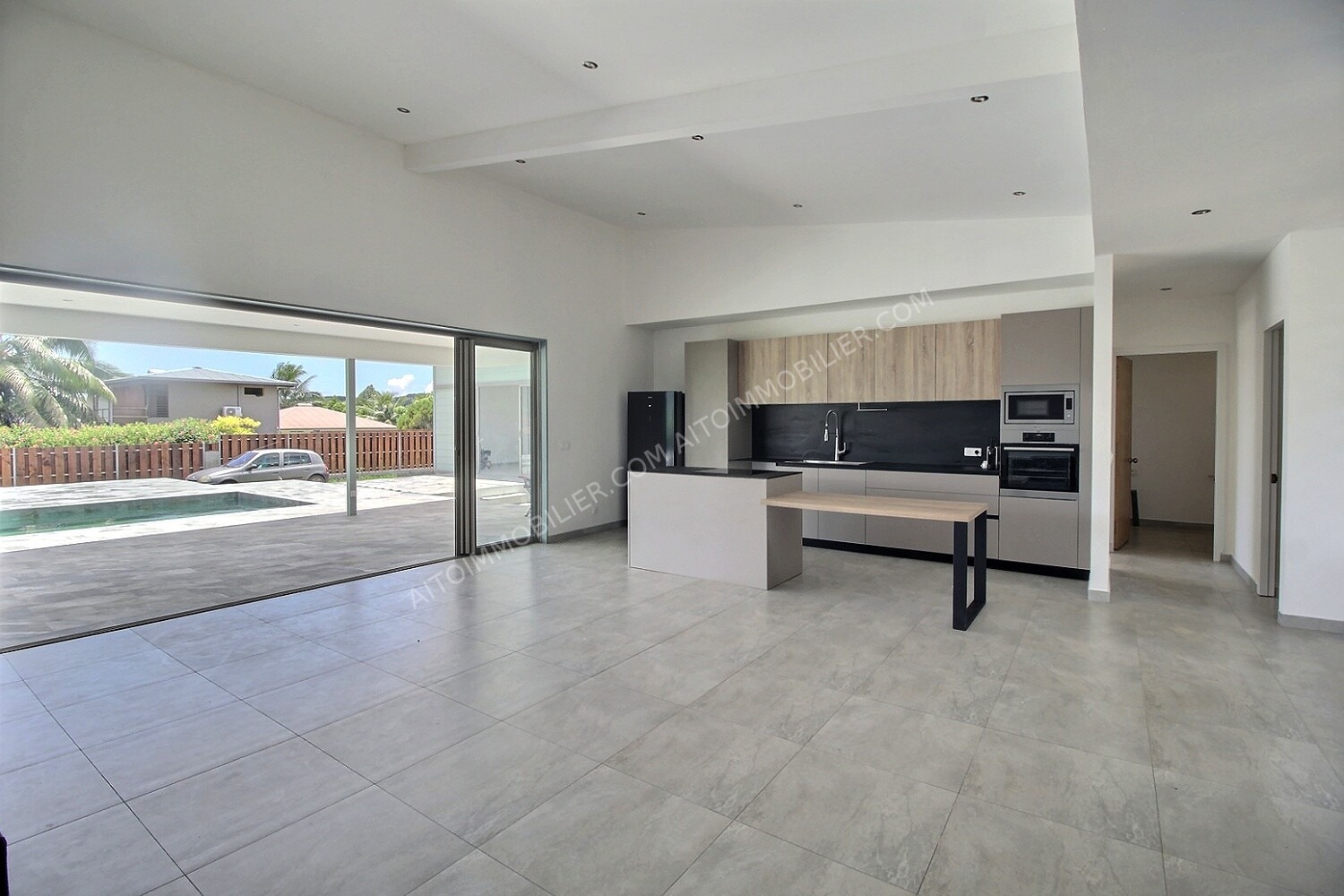 TOAHOTU - A LOUER MAISON NEUVE DE TYPE F3 + BUNGALOW 3