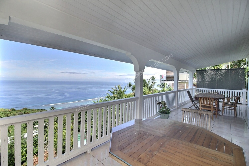 Loue maison sur 2 niveaux - PUNAAUIA