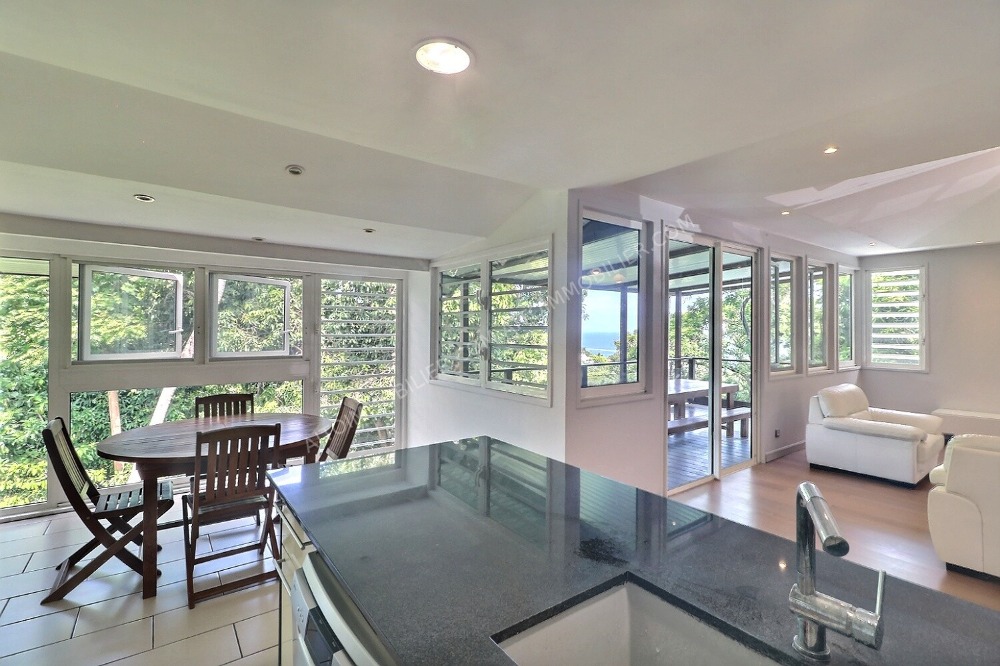 Loue maison F4 Arue