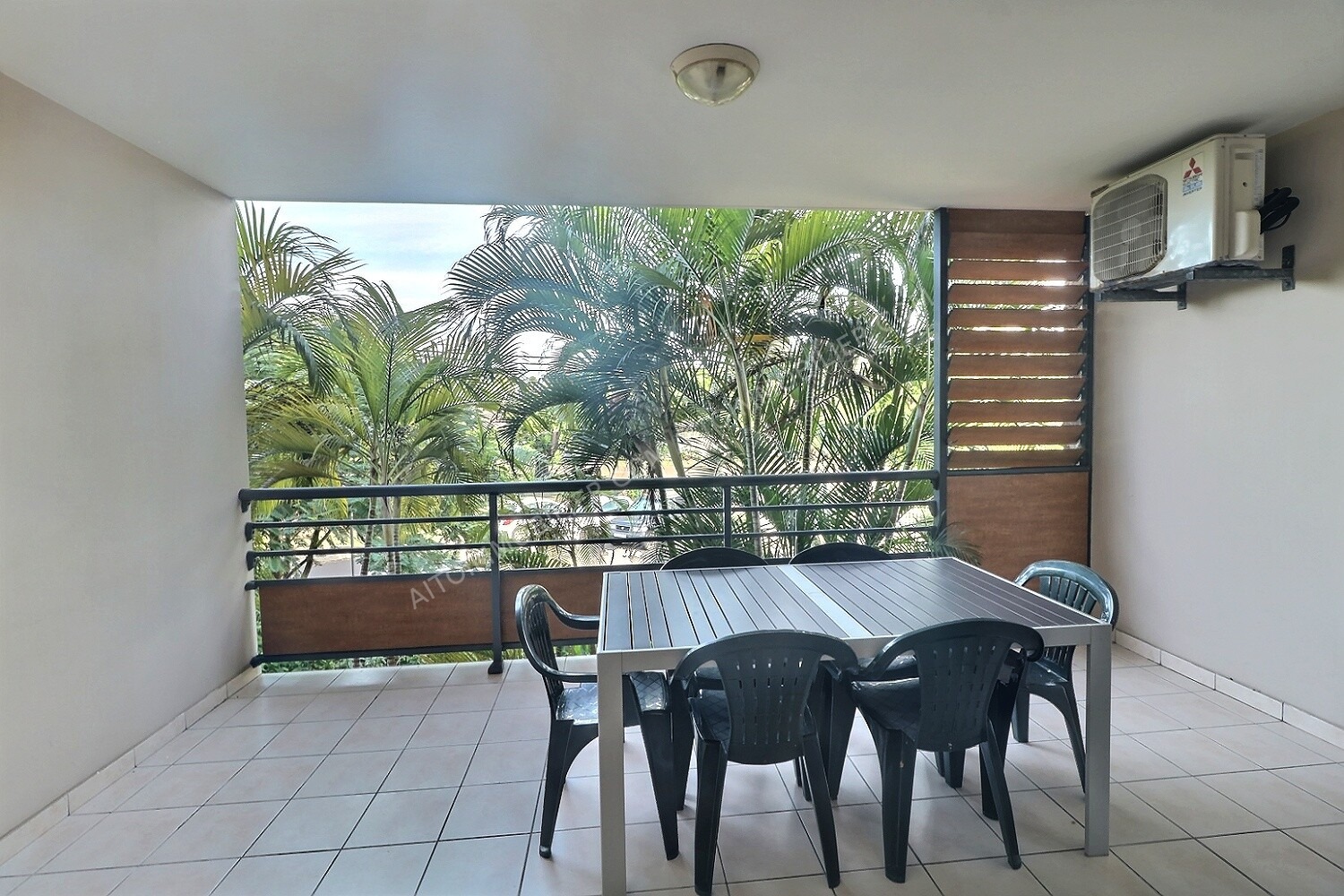 Loue Appartement F2 PUNAAUIA 1
