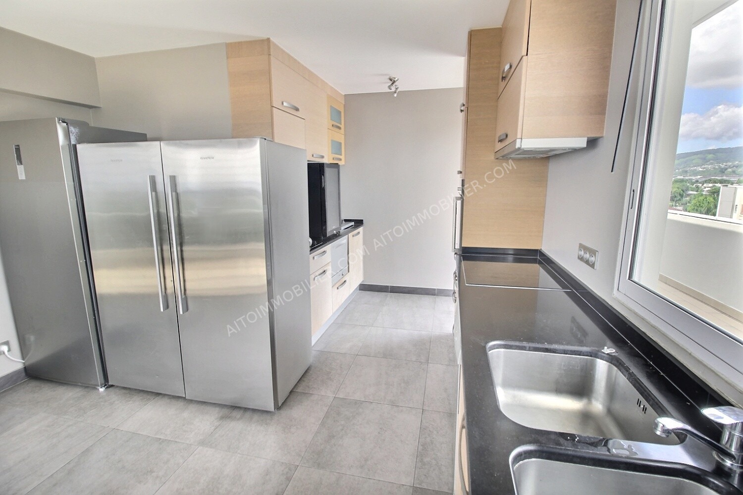 À LOUER PENTHOUSE DE TYPE F4 PAPEETE 2