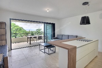 À LOUER APPARTEMENT F3 PUNAAUIA